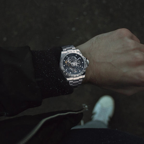 Boderry Windmill Men's Skeleton Watch – Automatic Mechanical Waterproof Sports Wristwatch, Stylish Fashion Timepiece