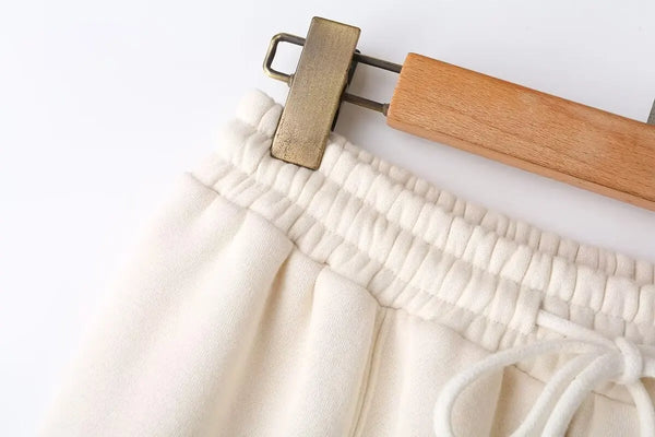 HH Women's 2-Piece Tracksuit Set – Retro Solid Color Bomber Jacket Sweatshirt + High-Waisted Lace-Up Velvet Pants